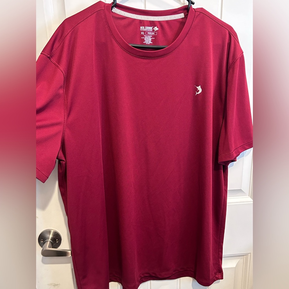 Reel Legends Men's Burgundy Short Sleeve Tee